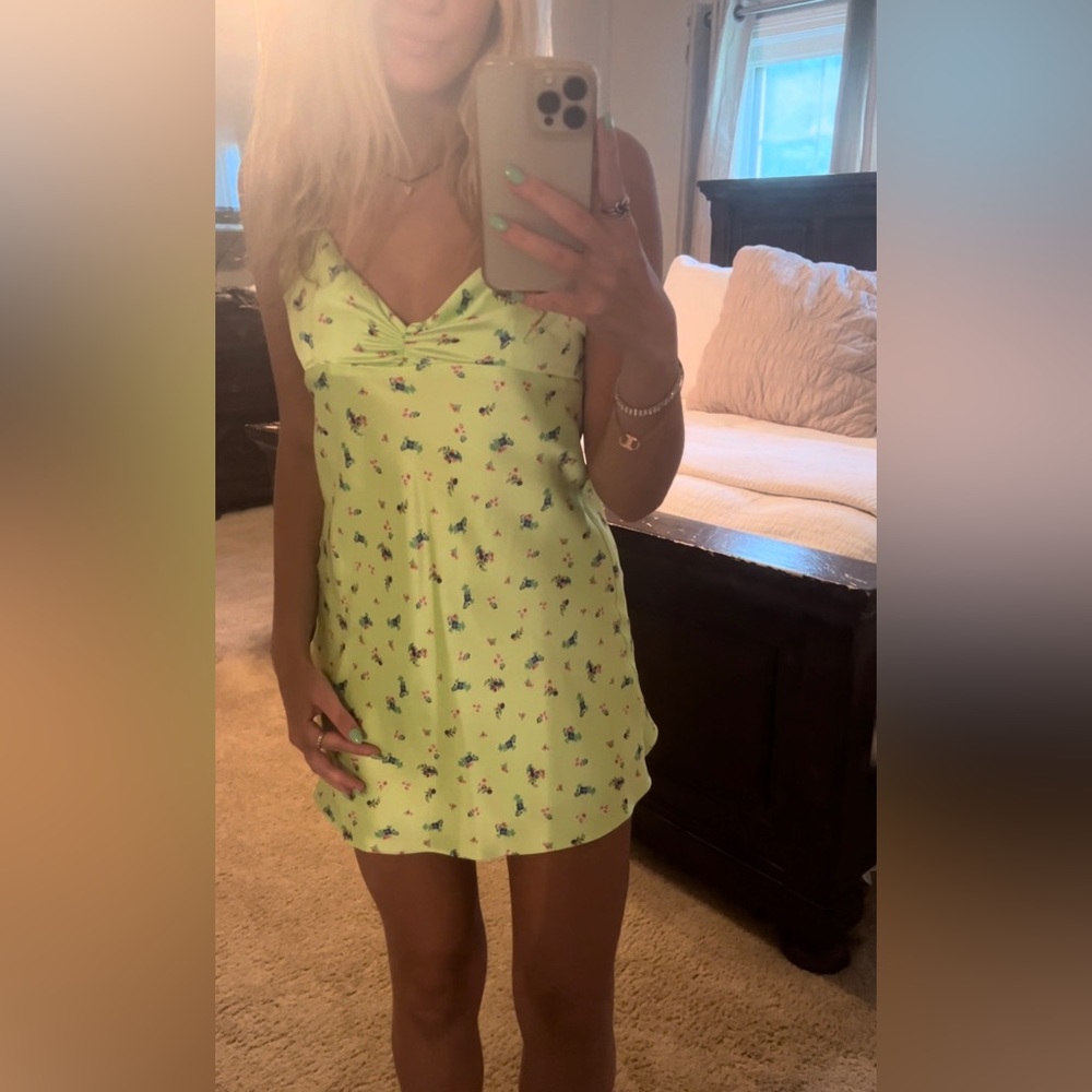 Zara viral short satin effect dress in light green new with tags